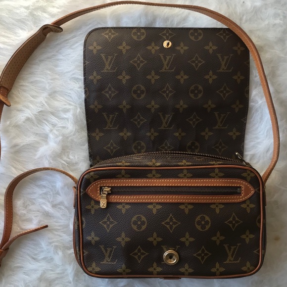 Authentic Louis Vuitton Saint Germain 24 - Picture 8 of 8